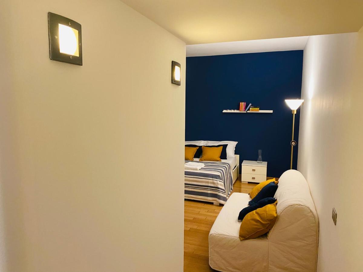 Chiara 34 - M4 Metro Blu Milan
