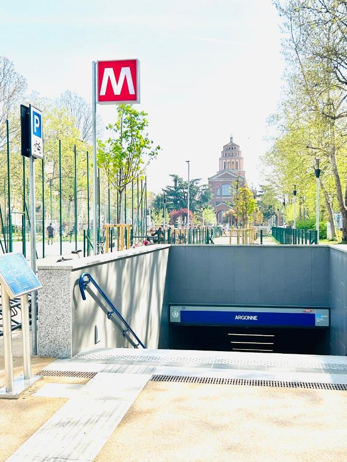 Chiara 34 - M4 Metro Blu Milan
